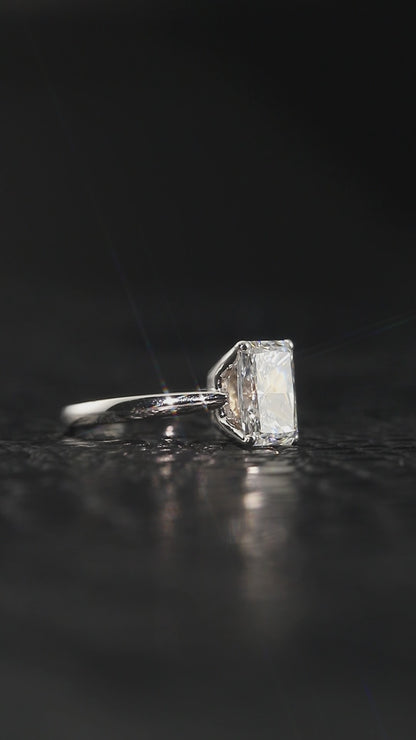 2.55CT E VS1 Radiant Lab Grown Diamond Engagement Ring 14kt